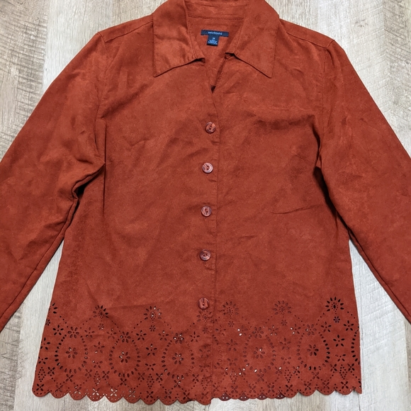 Westbound Velvet Long Sleeve Button Down Shirt - Picture 4 of 7